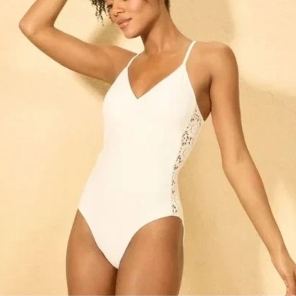 🤍New Shade & Shore Cream One-Piece Swimsuit with Lace Accents🤍